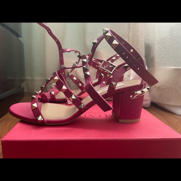 Valentino Rockstud Heels - Picture 2 of 3